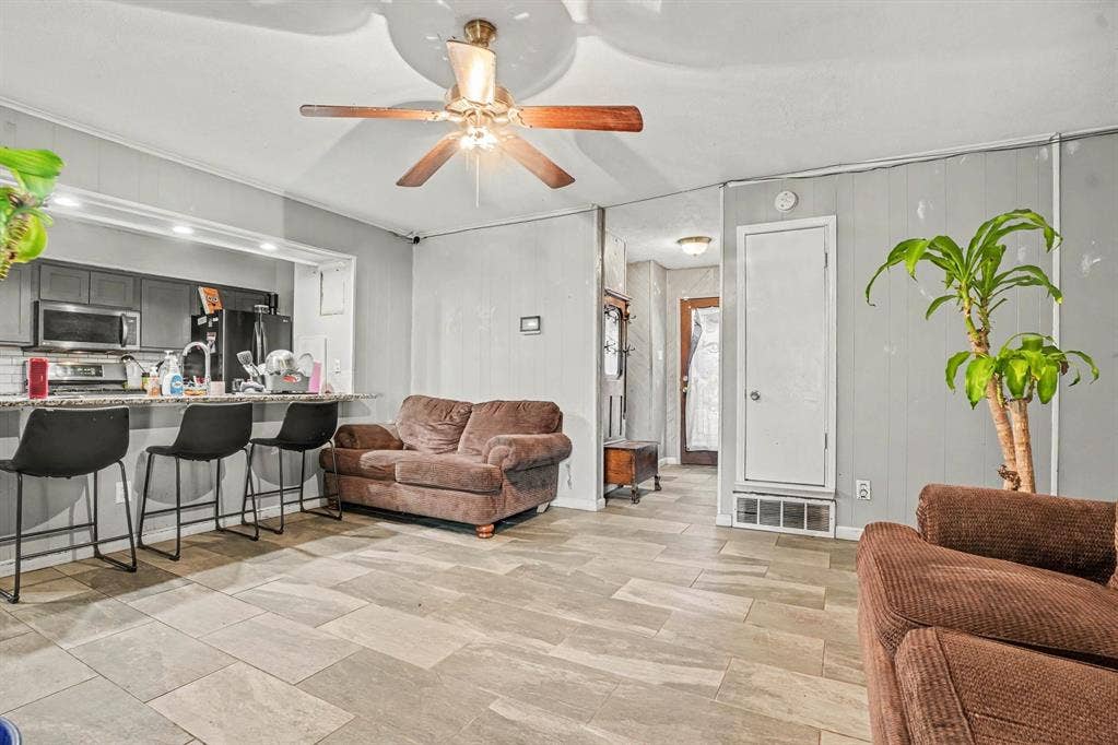 310 Blueberry Drive, Duncanville, TX 75116 310 Blueberry Drive, Duncanville, TX 75116
