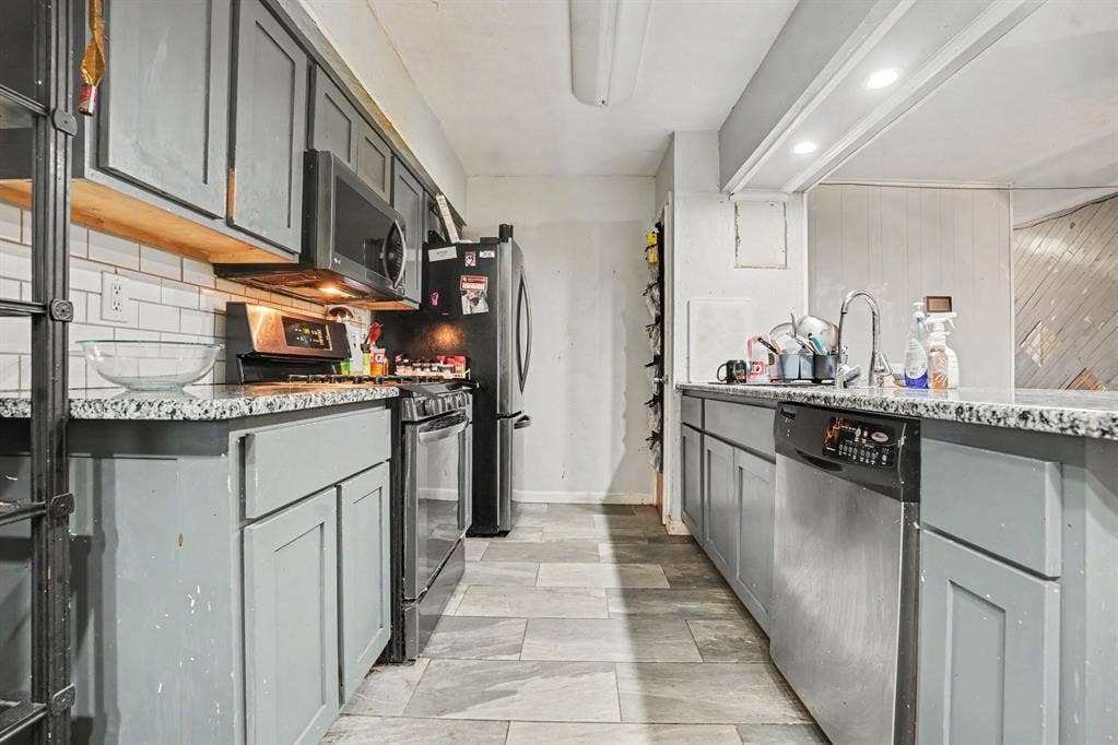 310 Blueberry Drive, Duncanville, TX 75116 310 Blueberry Drive, Duncanville, TX 75116