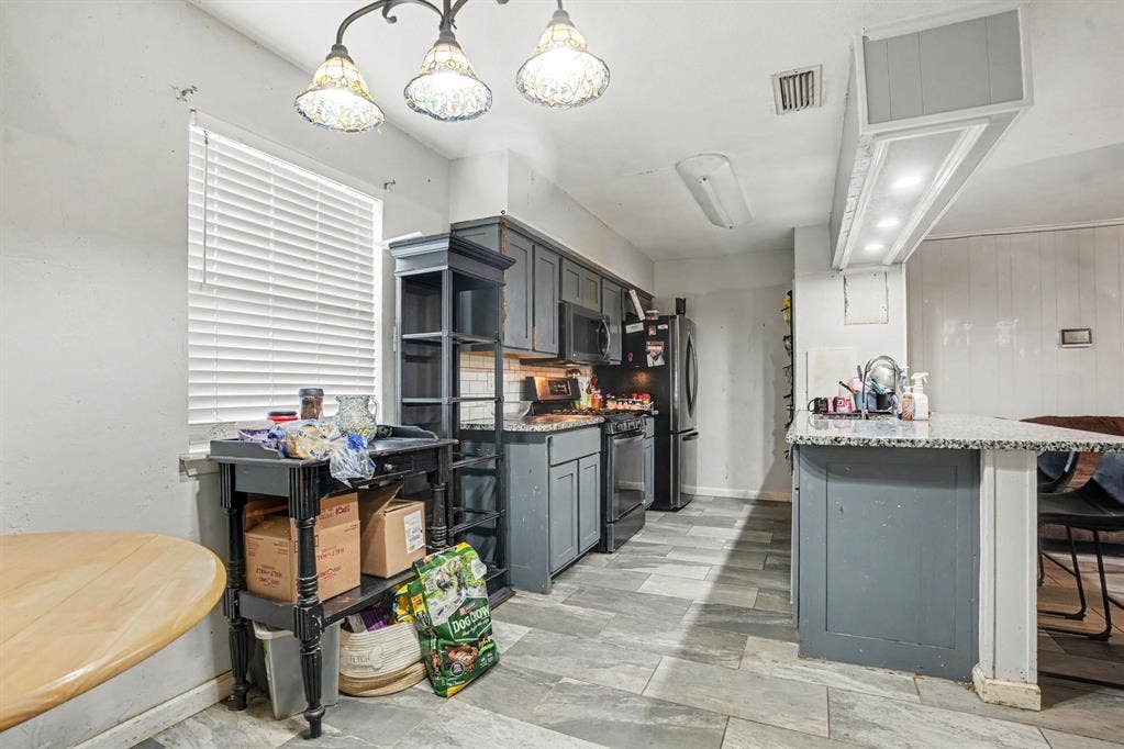 310 Blueberry Drive, Duncanville, TX 75116 310 Blueberry Drive, Duncanville, TX 75116