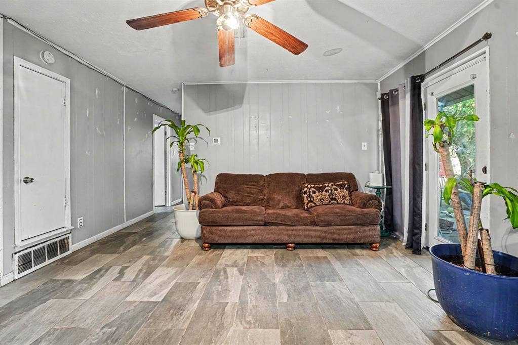 310 Blueberry Drive, Duncanville, TX 75116 310 Blueberry Drive, Duncanville, TX 75116