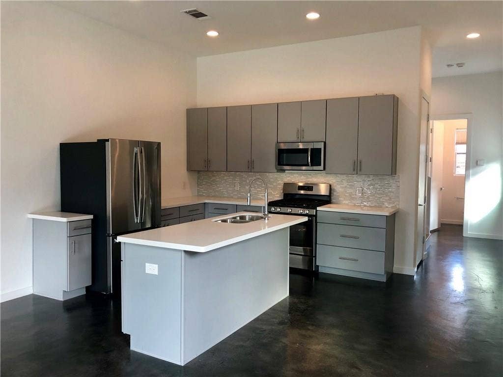 805 Melba Street, #B, Dallas, TX 75208 805 Melba Street, #B, Dallas, TX 75208