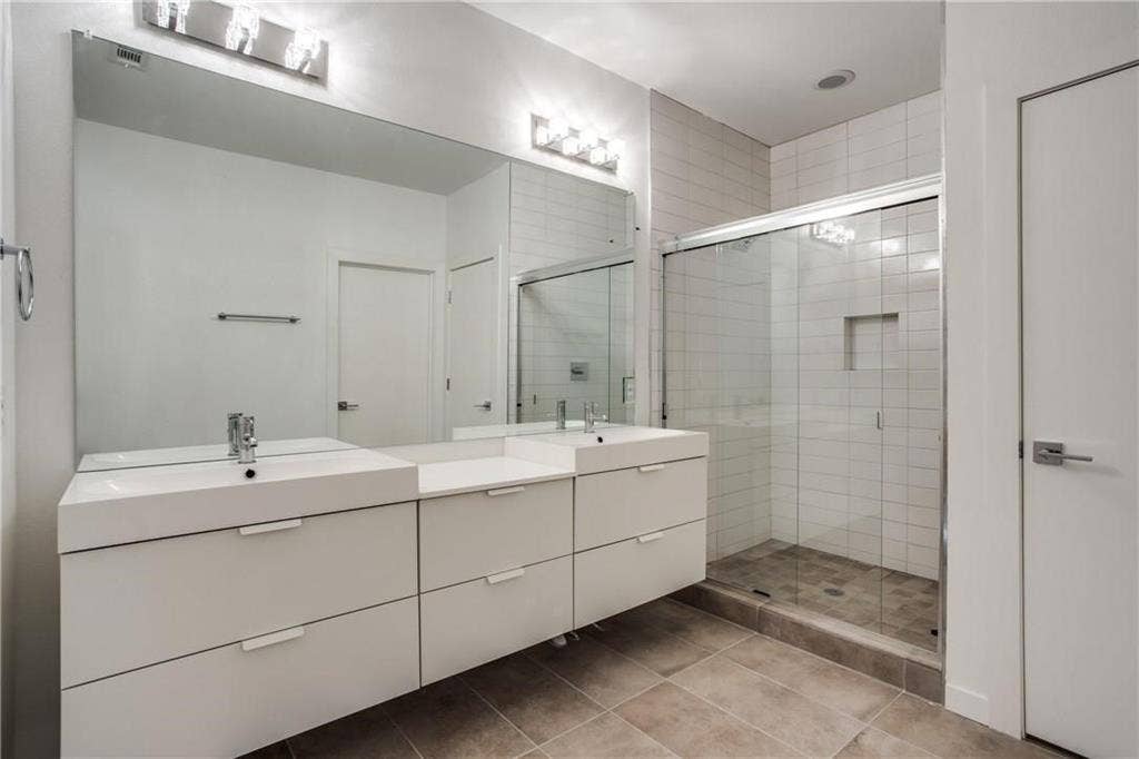805 Melba Street, #B, Dallas, TX 75208 805 Melba Street, #B, Dallas, TX 75208