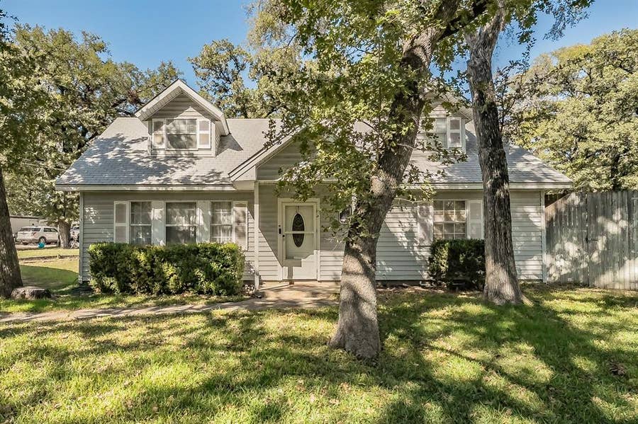 Property photo for 1345 Dawn Court, Pelican Bay, TX