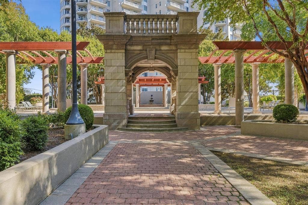 3401 Lee Parkway, #409, Dallas, TX 75219 3401 Lee Parkway, #409, Dallas, TX 75219