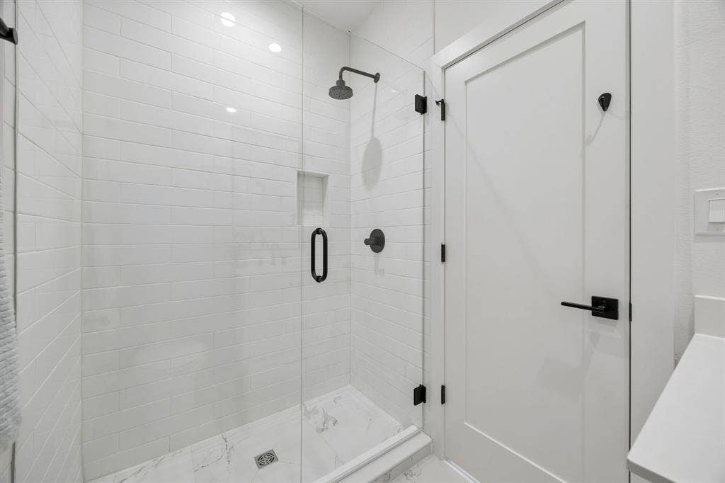 7207 Gaston Avenue, #903, Dallas, TX 75214 Bathroom with premier finishes and shower stall