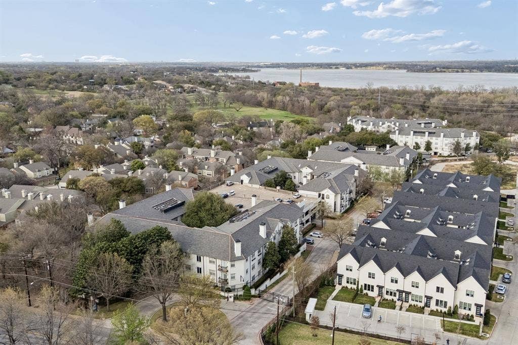 7207 Gaston Avenue, #903, Dallas, TX 75214 Aerial View - Near White Rock Lake