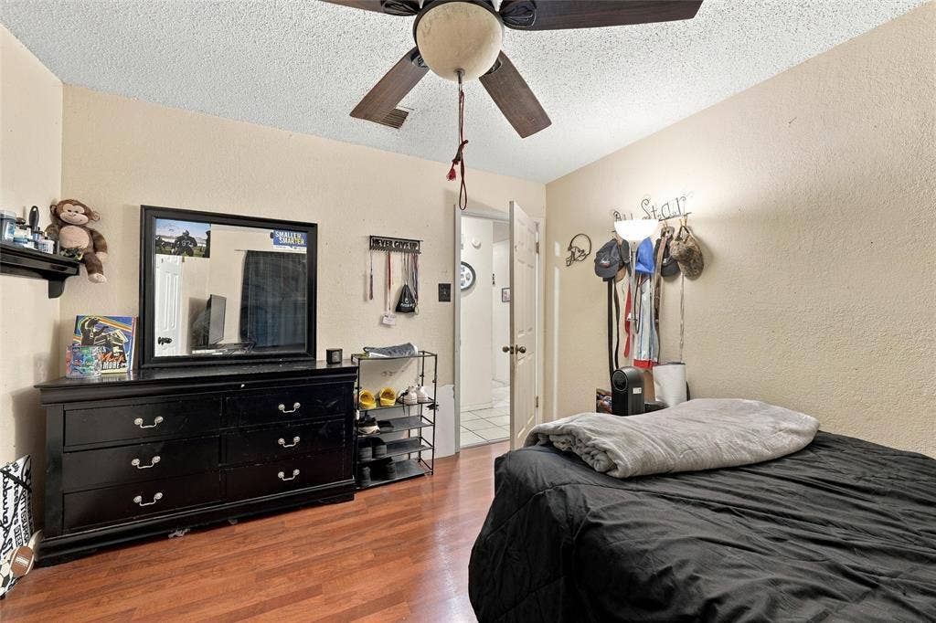 301 Brenda Drive, Hewitt, TX 76643 301 Brenda Drive, Hewitt, TX 76643