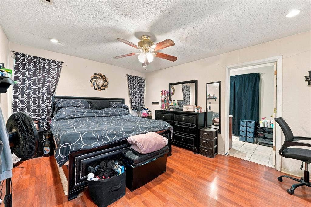 301 Brenda Drive, Hewitt, TX 76643 301 Brenda Drive, Hewitt, TX 76643