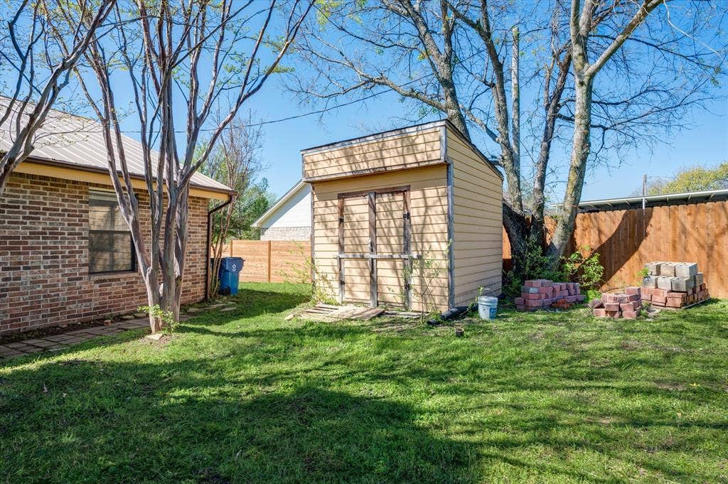 304 Oak Drive, Argyle, TX 76226 304 Oak Drive, Argyle, TX 76226