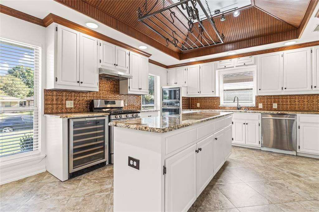 6423 Ridgemont Drive, Dallas, TX 75214 6423 Ridgemont Drive, Dallas, TX 75214