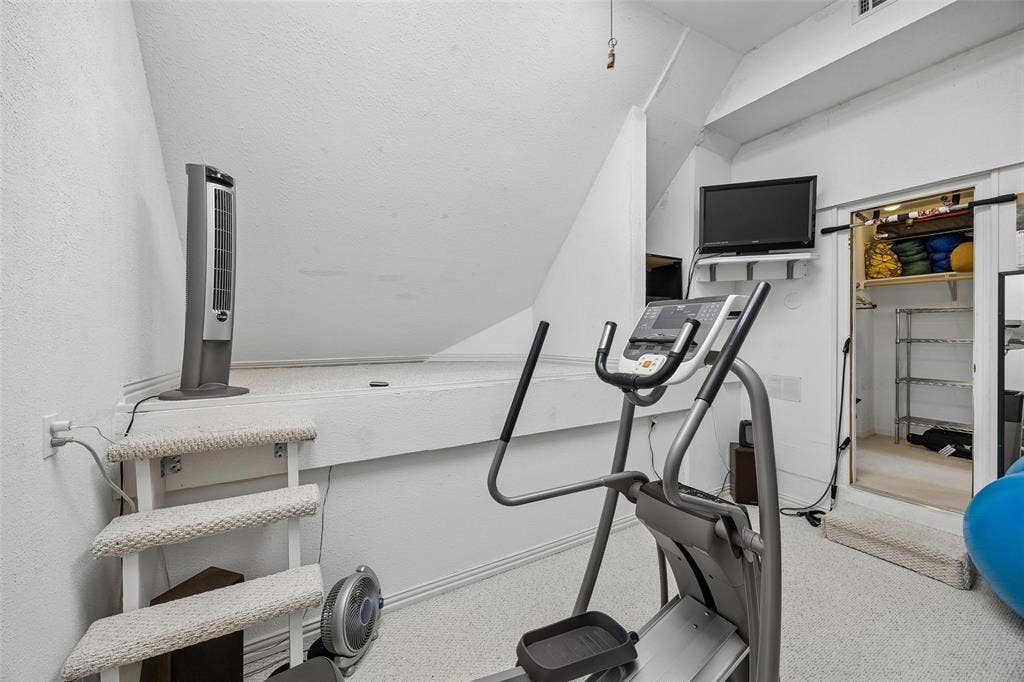 7947 Xavier Court, Dallas, TX 75218 7947 Xavier Court, Dallas, TX 75218