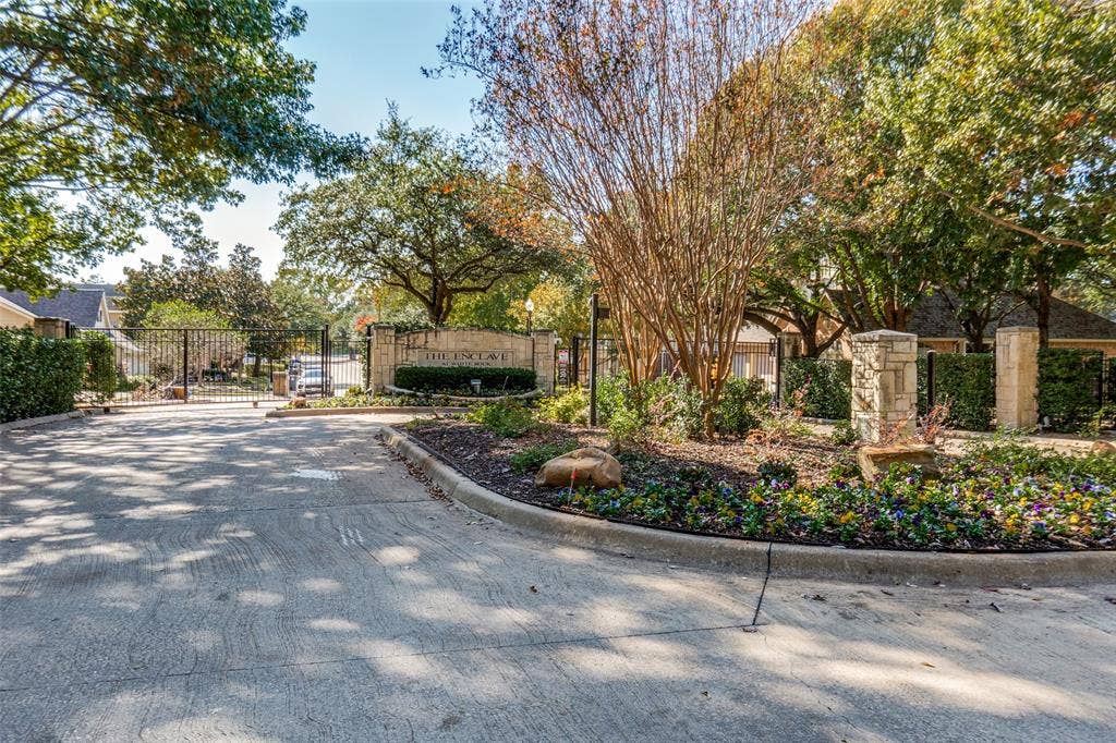 7947 Xavier Court, Dallas, TX 75218 7947 Xavier Court, Dallas, TX 75218