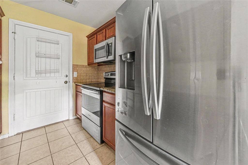 823 Parkplace Ridge, Princeton, TX 75407 823 Parkplace Ridge, Princeton, TX 75407