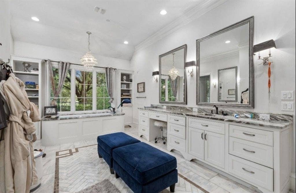 7217 Fisher Road, Dallas, TX 75214 7217 Fisher Road, Dallas, TX 75214