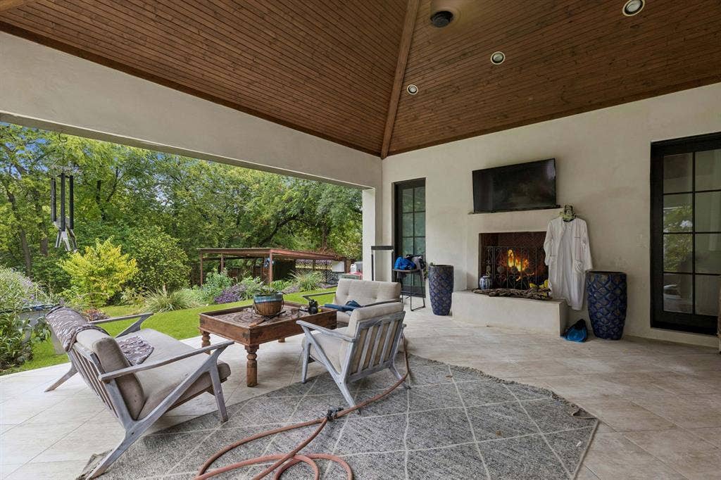 7217 Fisher Road, Dallas, TX 75214 7217 Fisher Road, Dallas, TX 75214