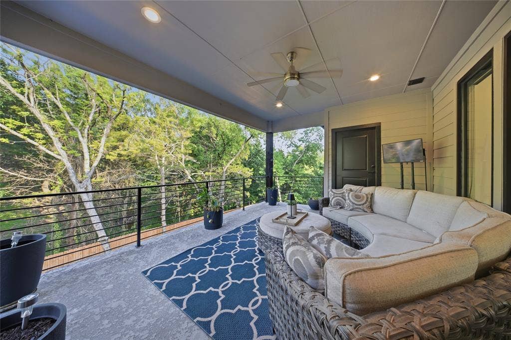 522 S Clark Road, Cedar Hill, TX 75104 Covered outdoor space featuring a ceiling fan, recessed lighting, and a dark-framed door
