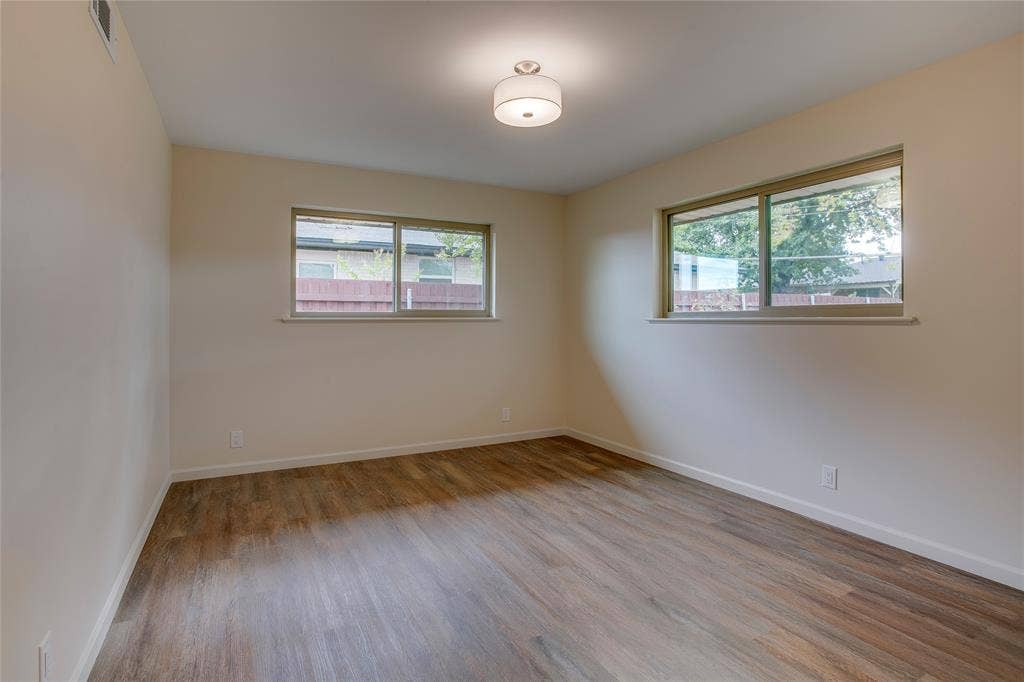 6945 Clearglen Drive, Dallas, TX 75232