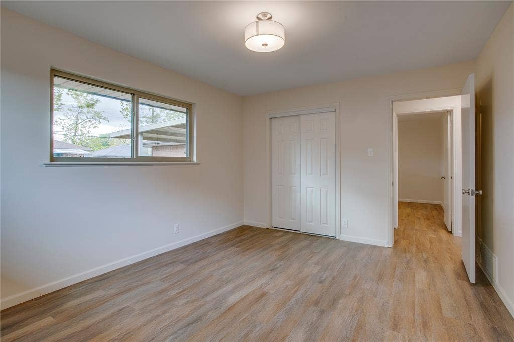 6945 Clearglen Drive, Dallas, TX 75232
