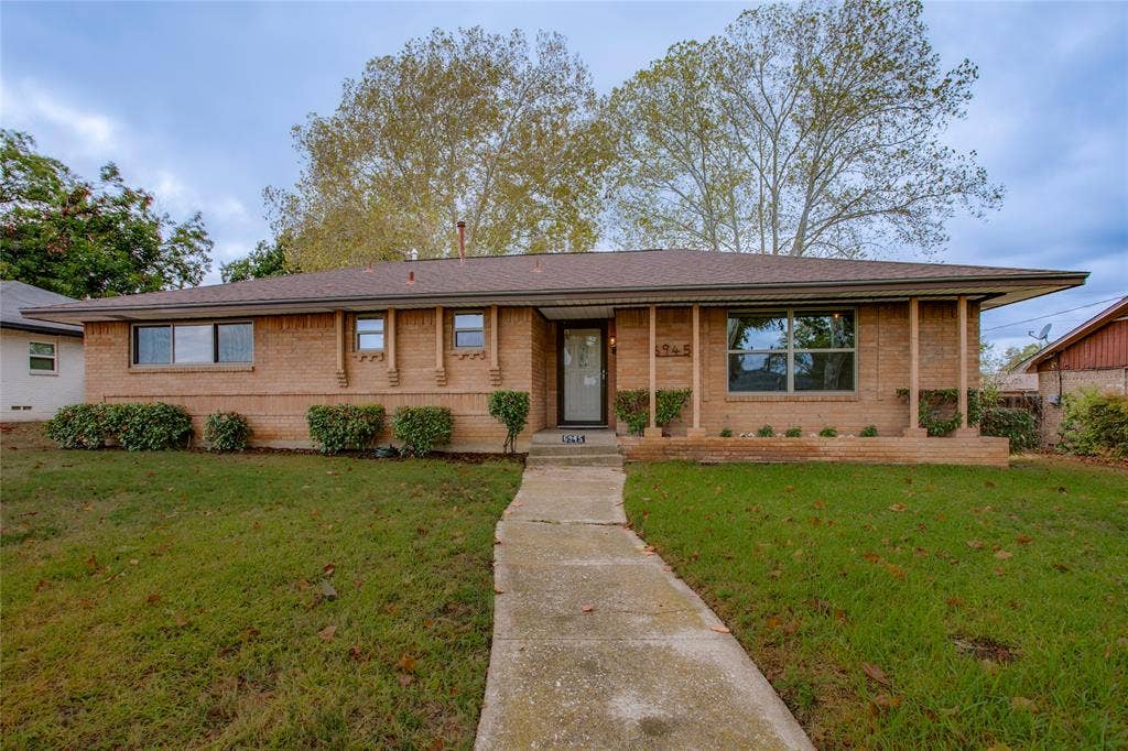 6945 Clearglen Drive, Dallas, TX 75232