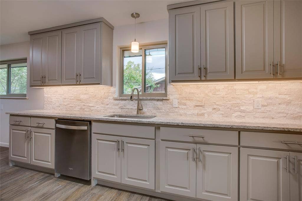 6945 Clearglen Drive, Dallas, TX 75232