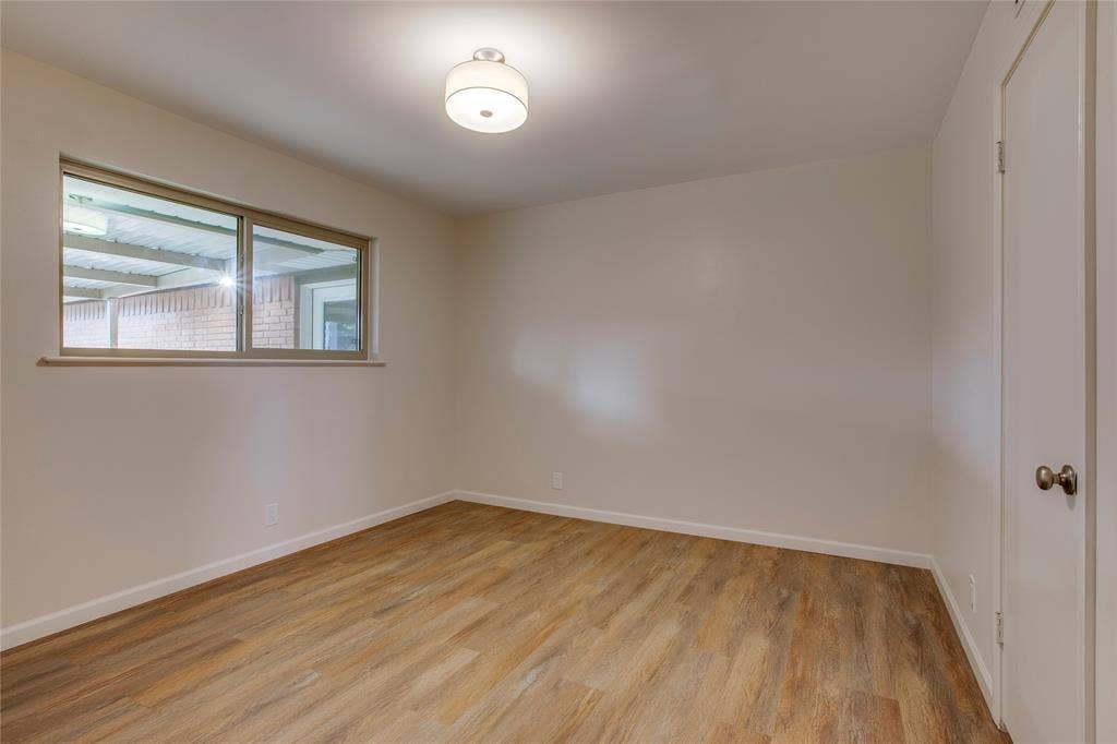 6945 Clearglen Drive, Dallas, TX 75232
