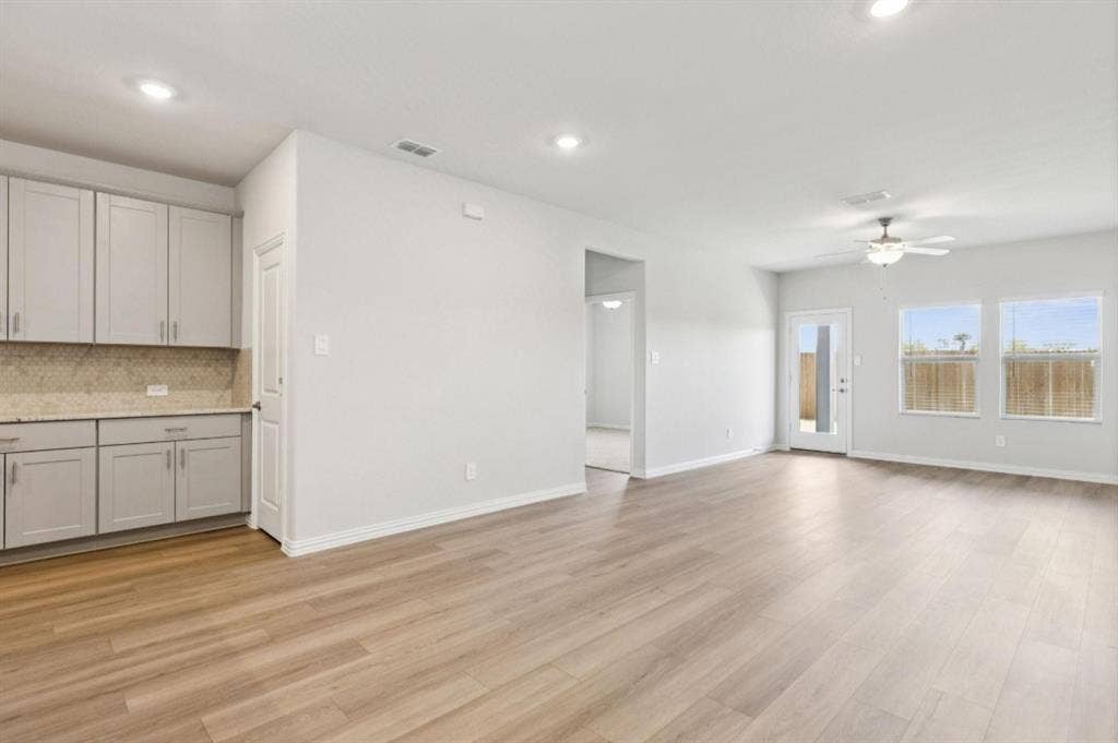 109 Greenbriar Drive, Princeton, TX 75071 109 Greenbriar Drive, Princeton, TX 75071