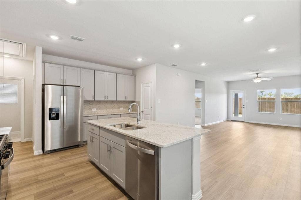 109 Greenbriar Drive, Princeton, TX 75071 109 Greenbriar Drive, Princeton, TX 75071