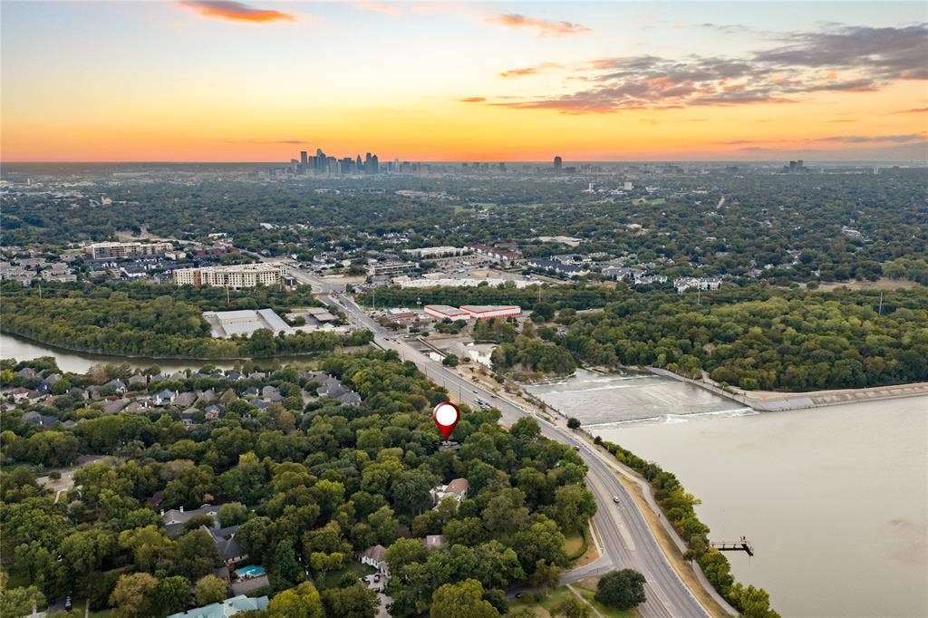 8100 Garland Road, Dallas, TX 75218 Additional content
