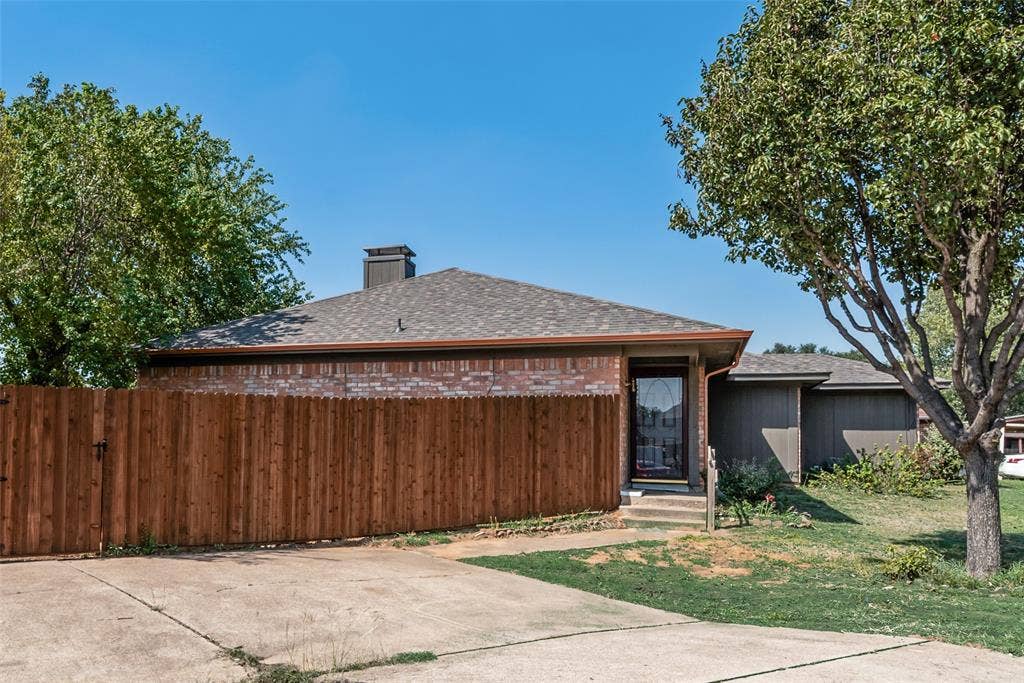 Front Door Entrance with Private Driveway