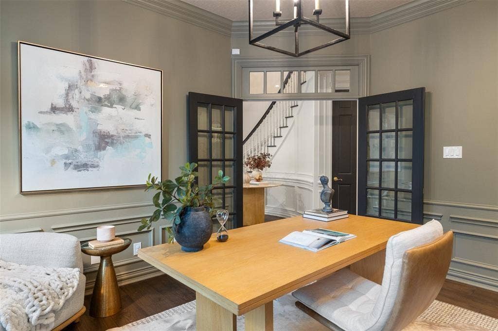 4201 Green Cliffs Road, Austin, TX 78746 Room with wood-finish flooring, wainscoting, and crown molding