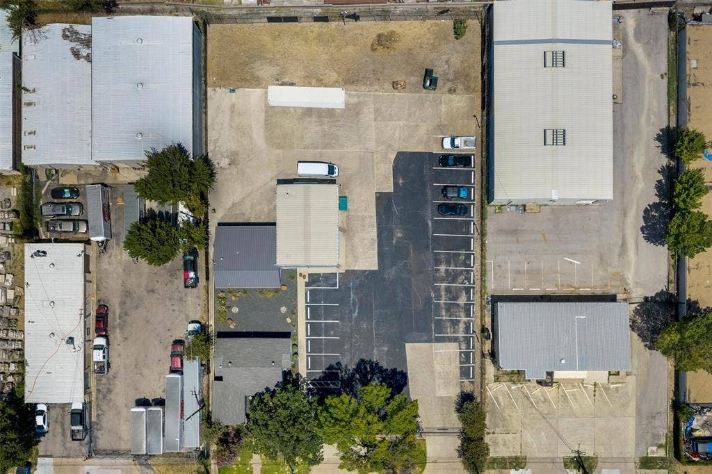 2655 Myrtle Springs Avenue, Dallas, TX 75220 2655 Myrtle Springs Avenue, Dallas, TX 75220