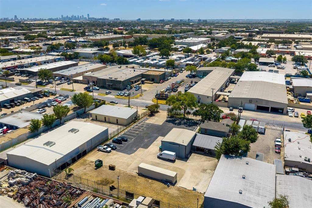 2655 Myrtle Springs Avenue, Dallas, TX 75220 2655 Myrtle Springs Avenue, Dallas, TX 75220
