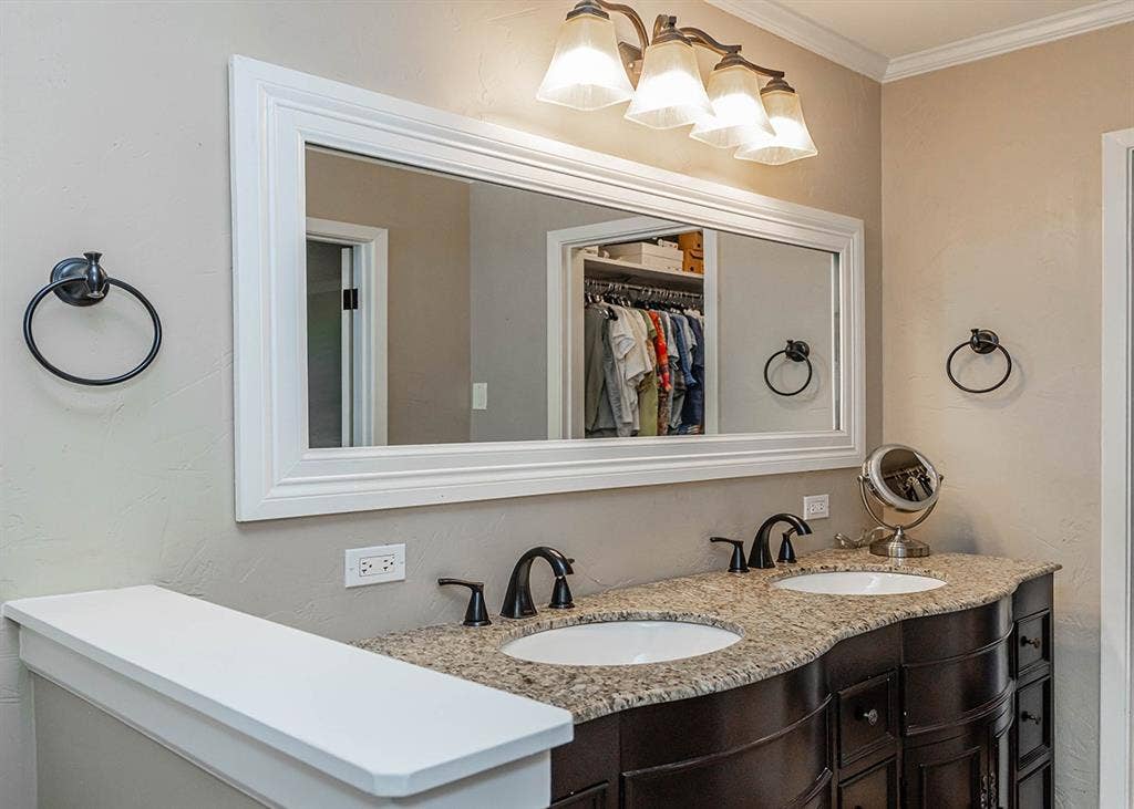 3140 La Kenta Circle, Farmers Branch, TX 75234 3140 La Kenta Circle, Farmers Branch, TX 75234