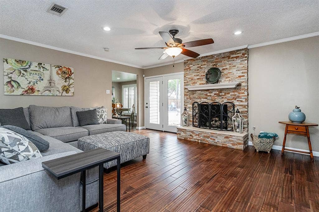 3140 La Kenta Circle, Farmers Branch, TX 75234 3140 La Kenta Circle, Farmers Branch, TX 75234