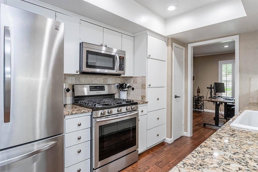 3140 La Kenta Circle, Farmers Branch, TX 75234 3140 La Kenta Circle, Farmers Branch, TX 75234