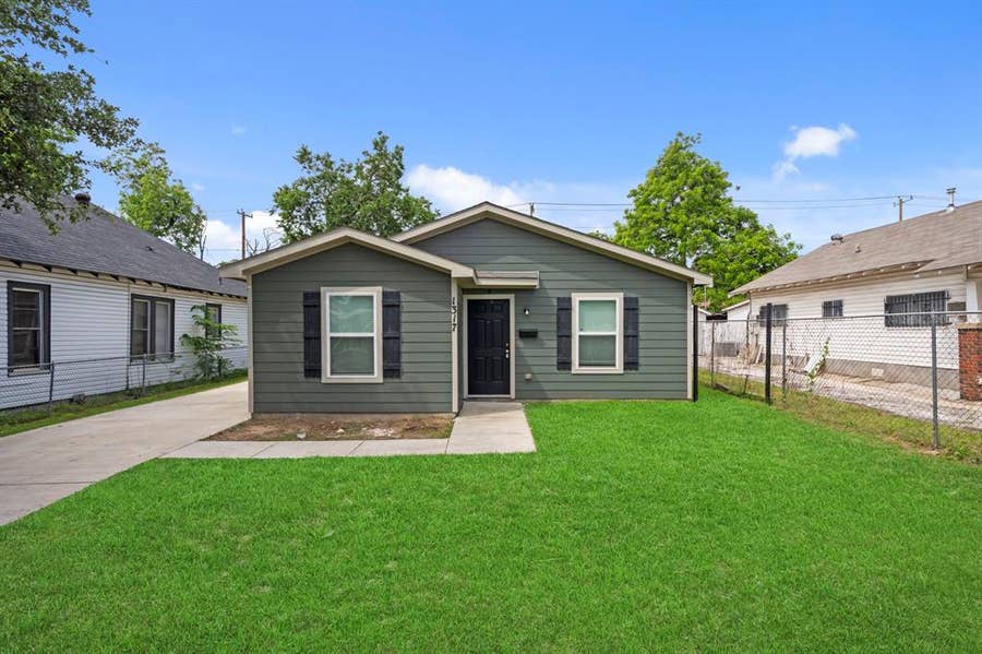 Property photo for 1317 Denver. Avenue, Fort Worth, TX