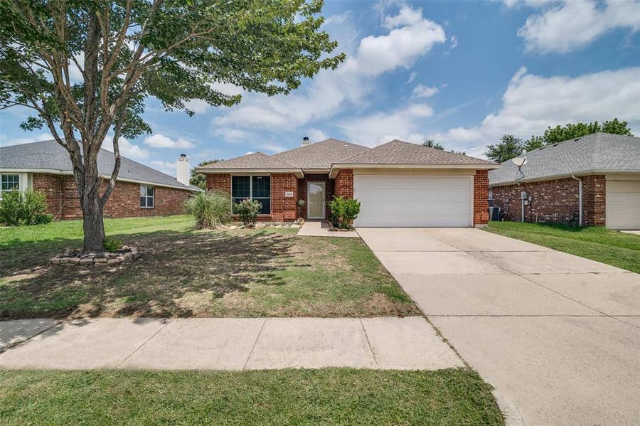 Property photo for 2800 Spencer Circle, Royse City, TX