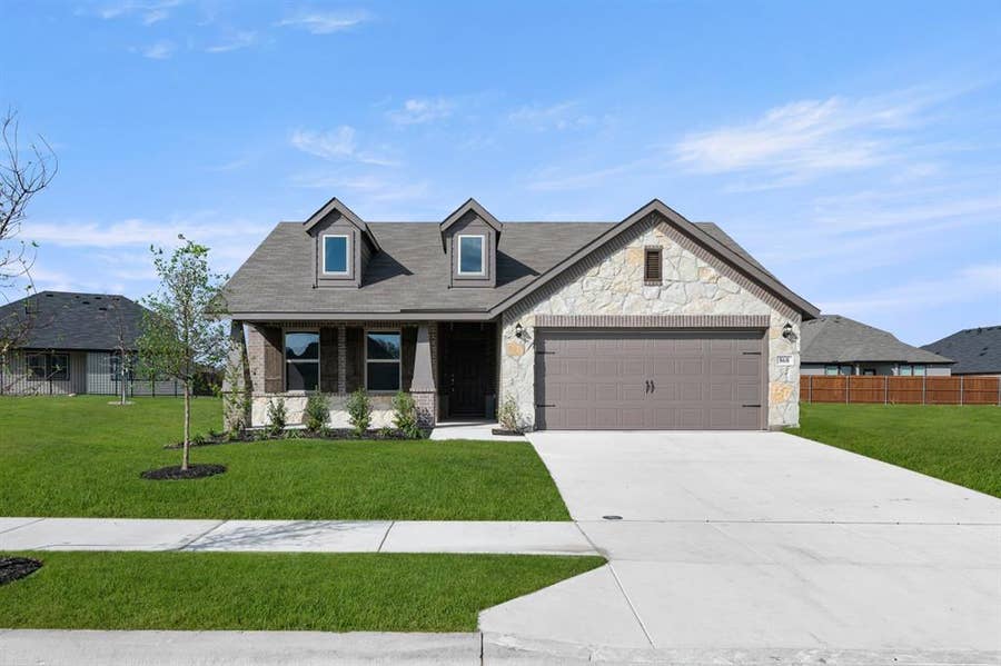 Property photo for 868 Rockcloud Drive, Haslet, TX