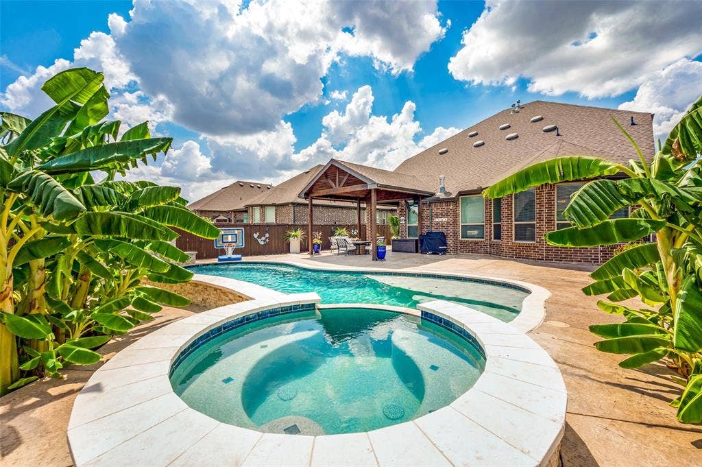 1807 Mabry Court, Mansfield, TX 76063 1807 Mabry Court, Mansfield, TX 76063