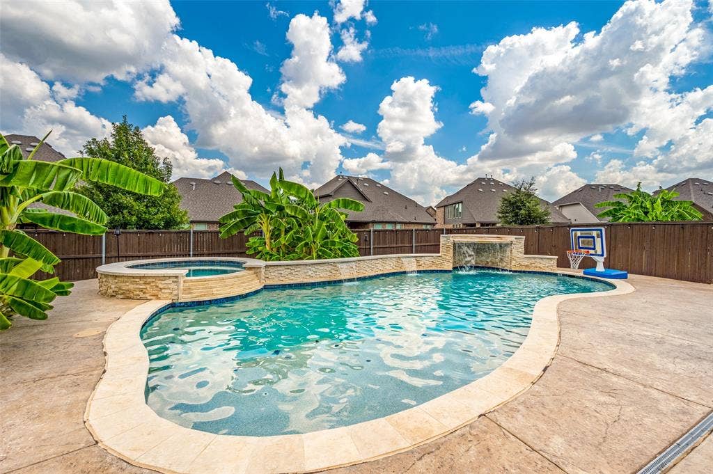 1807 Mabry Court, Mansfield, TX 76063 1807 Mabry Court, Mansfield, TX 76063