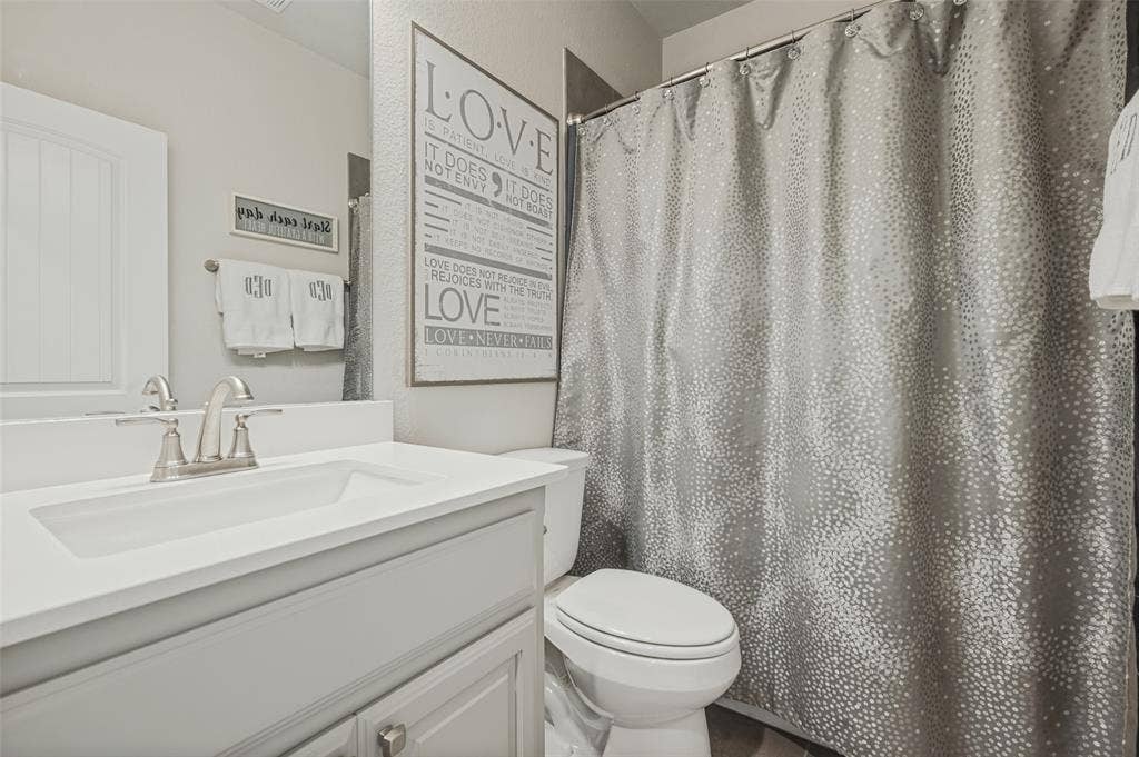 1807 Mabry Court, Mansfield, TX 76063 1807 Mabry Court, Mansfield, TX 76063