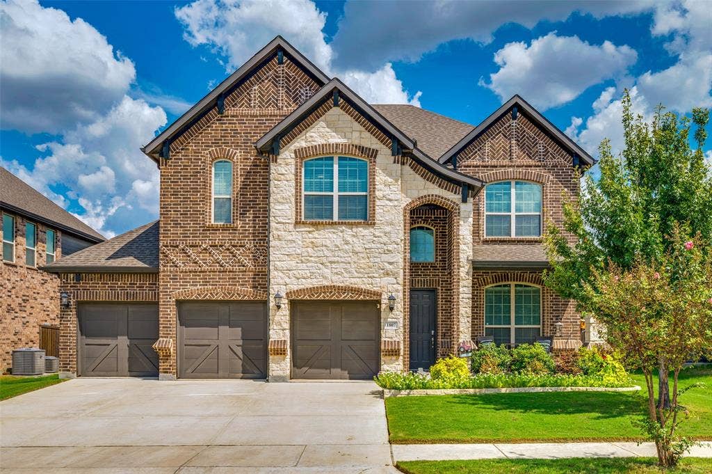 1807 Mabry Court, Mansfield, TX 76063 1807 Mabry Court, Mansfield, TX 76063