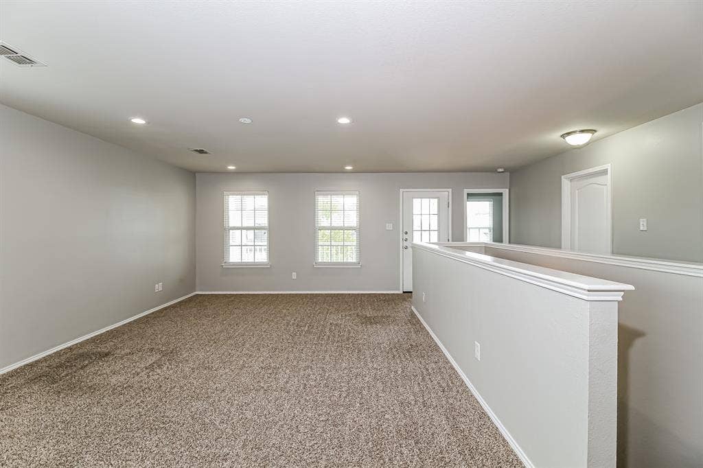 2209 Windsor Farms Drive, Denton, TX 76207 2209 Windsor Farms Drive, Denton, TX 76207