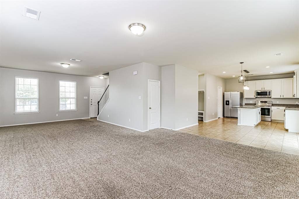 2209 Windsor Farms Drive, Denton, TX 76207 2209 Windsor Farms Drive, Denton, TX 76207