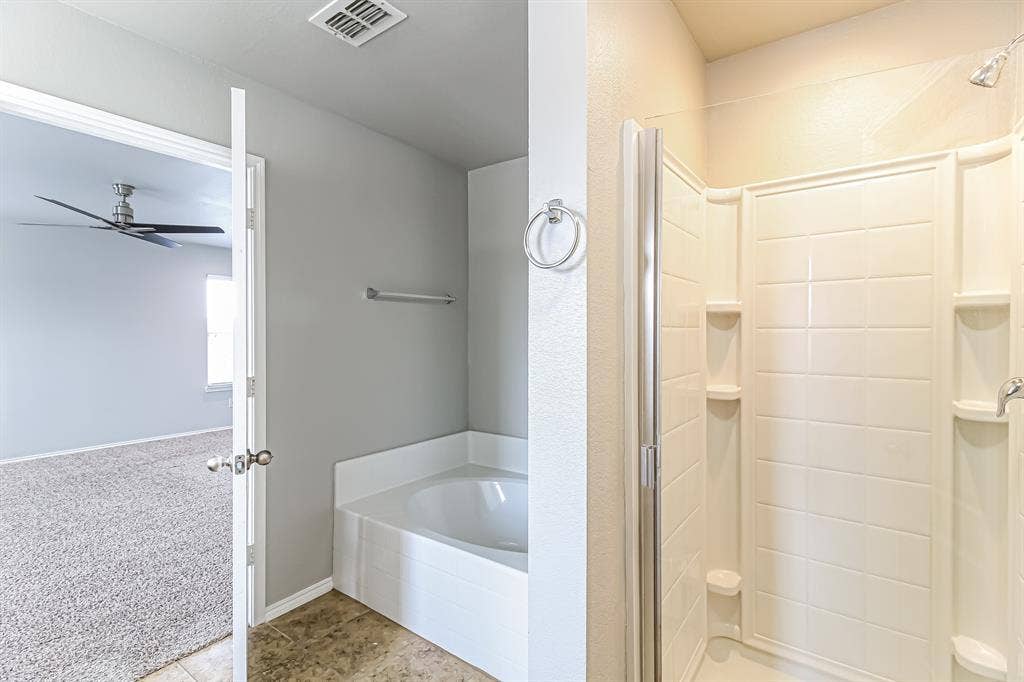 2209 Windsor Farms Drive, Denton, TX 76207 2209 Windsor Farms Drive, Denton, TX 76207
