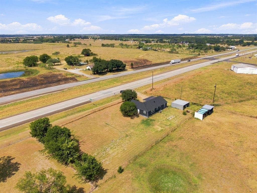 6575 W State Highway 31, Corsicana, TX 75110