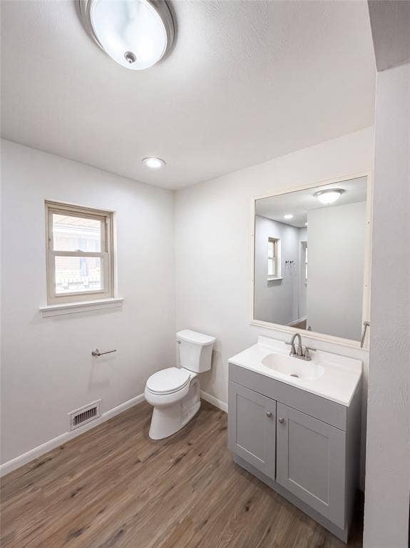 1410 Lexington Drive, Garland, TX 75041 1410 Lexington Drive, Garland, TX 75041