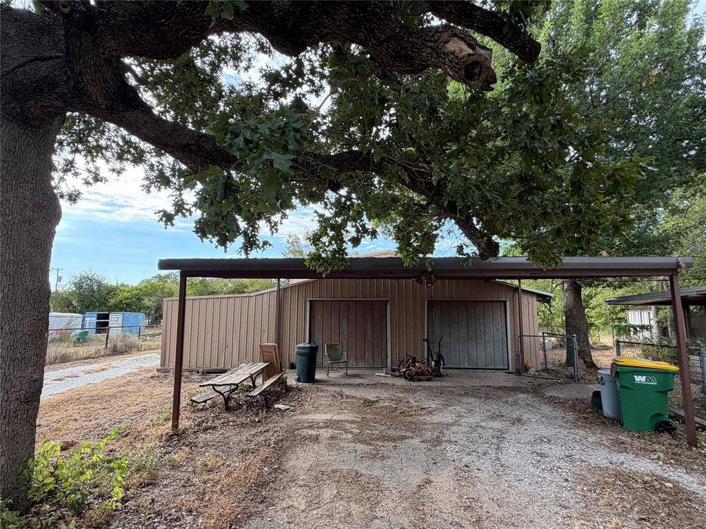 108 W Tinsley Drive, Robinson, TX 76706 108 W Tinsley Drive, Robinson, TX 76706