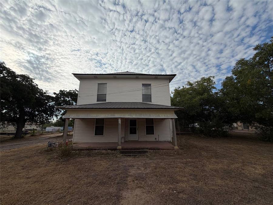 Property photo for 108 W Tinsley Drive, Robinson, TX