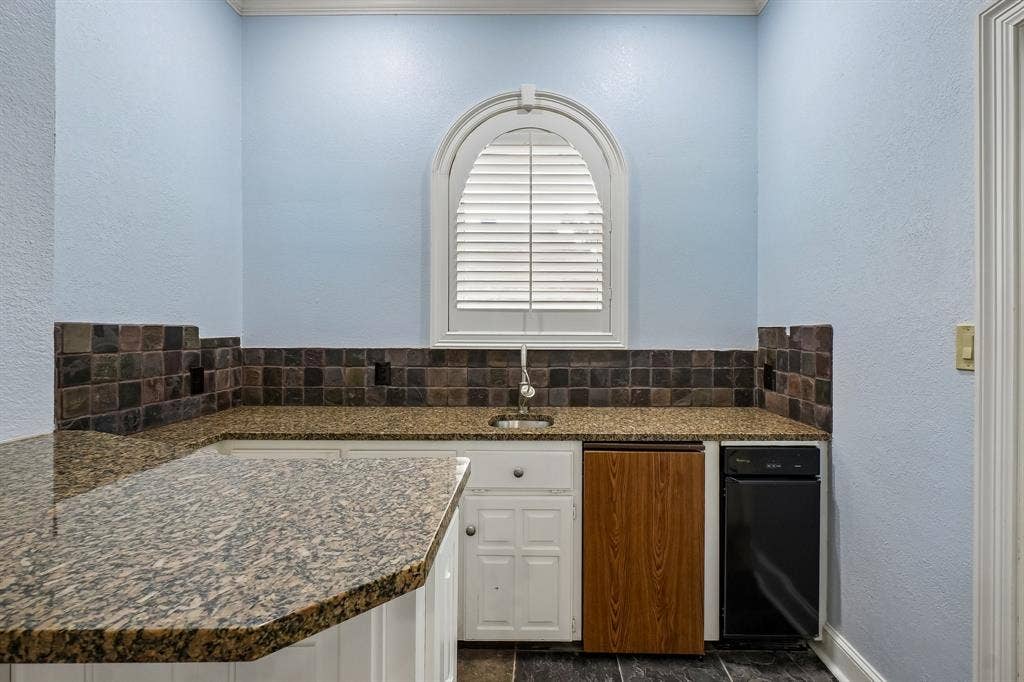 32 Victoria Drive, Rowlett, TX 75088 32 Victoria Drive, Rowlett, TX 75088